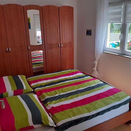 Apartman Nada Lägenhet Ližnjan Exteriör bild